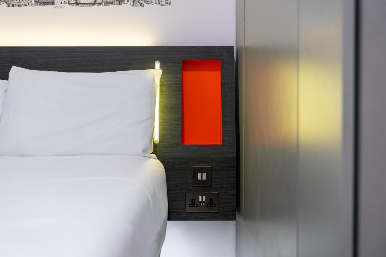 Easyhotel Oxford Exterior foto